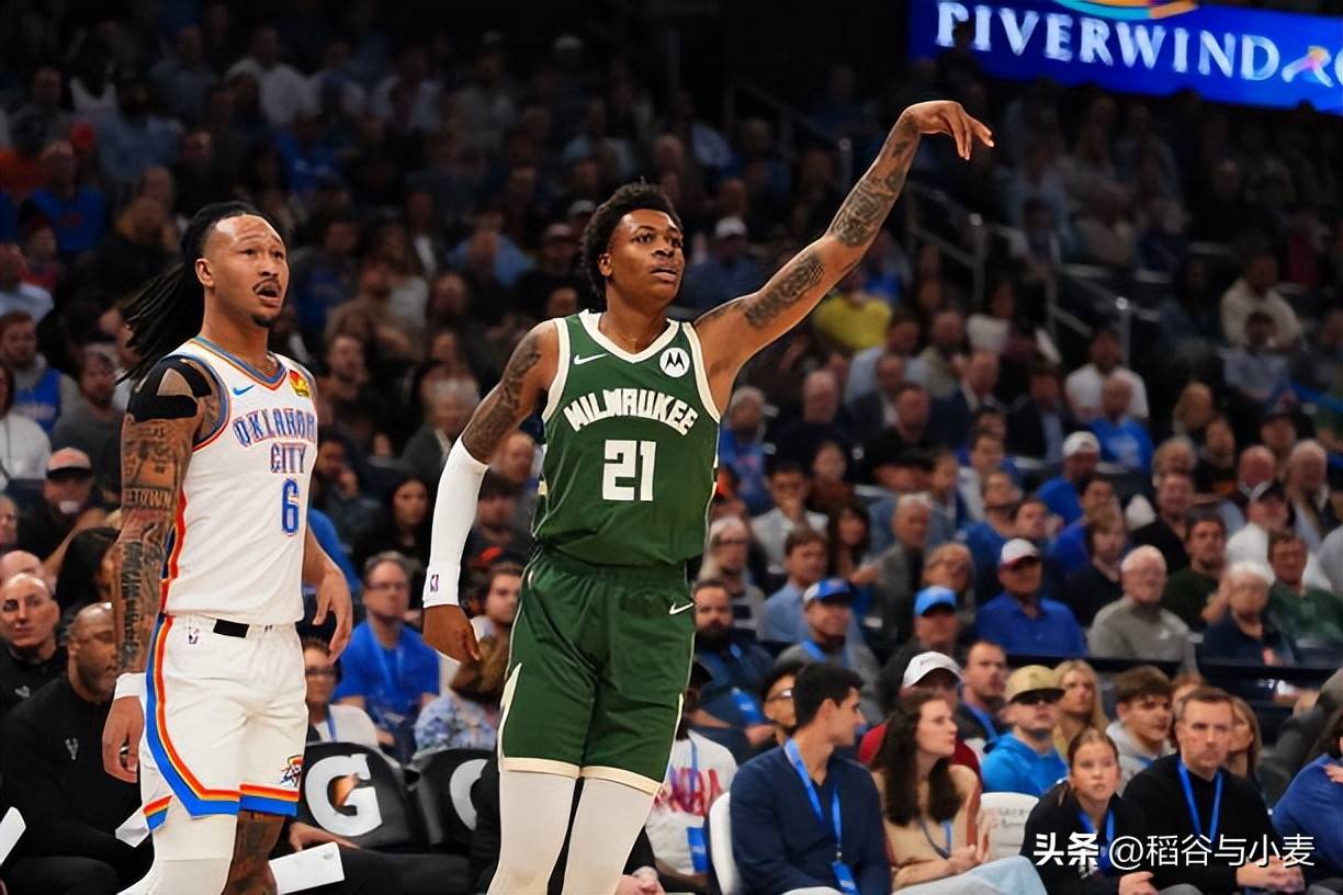 包含密尔沃基雄鹿训练开放日，加时末段门线救险引欢呼，NBA季后赛在即，球探报告显示潜力的词条-游戏下载